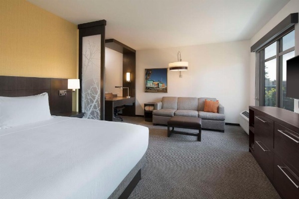 Hyatt Place Santa Cruz image 12